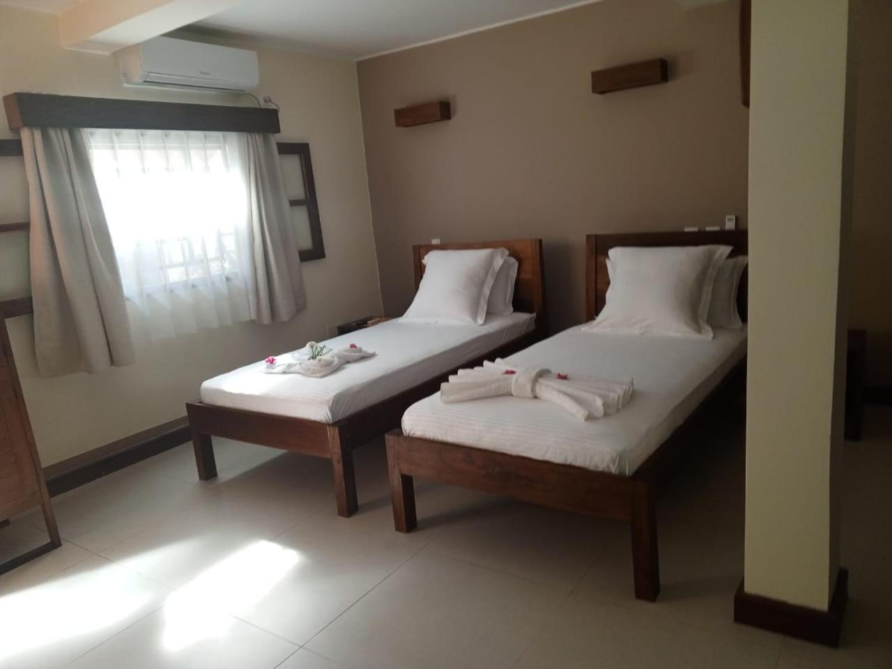 Hotel Baobab Cafe Мурундава Экстерьер фото